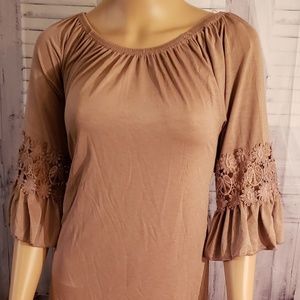 Winwin ruffle sleeve tunic size S/M NWT